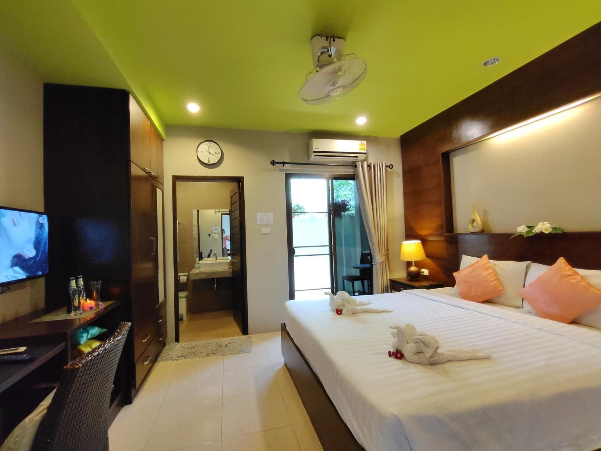 Purimas Resortel Rawai Exterior photo